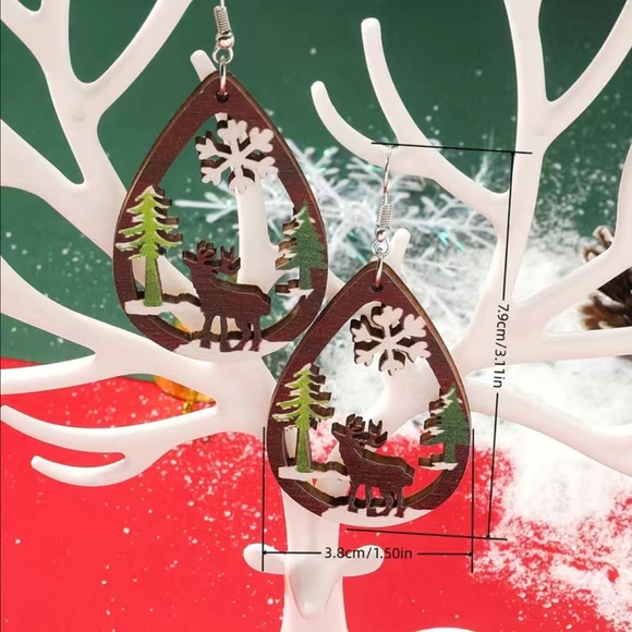 Wooden Christmas Earrings - Picture 3 of 4